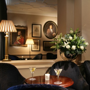 An oasis of classy, clubby and unpretentious charm & home to one of the best martinis in the world